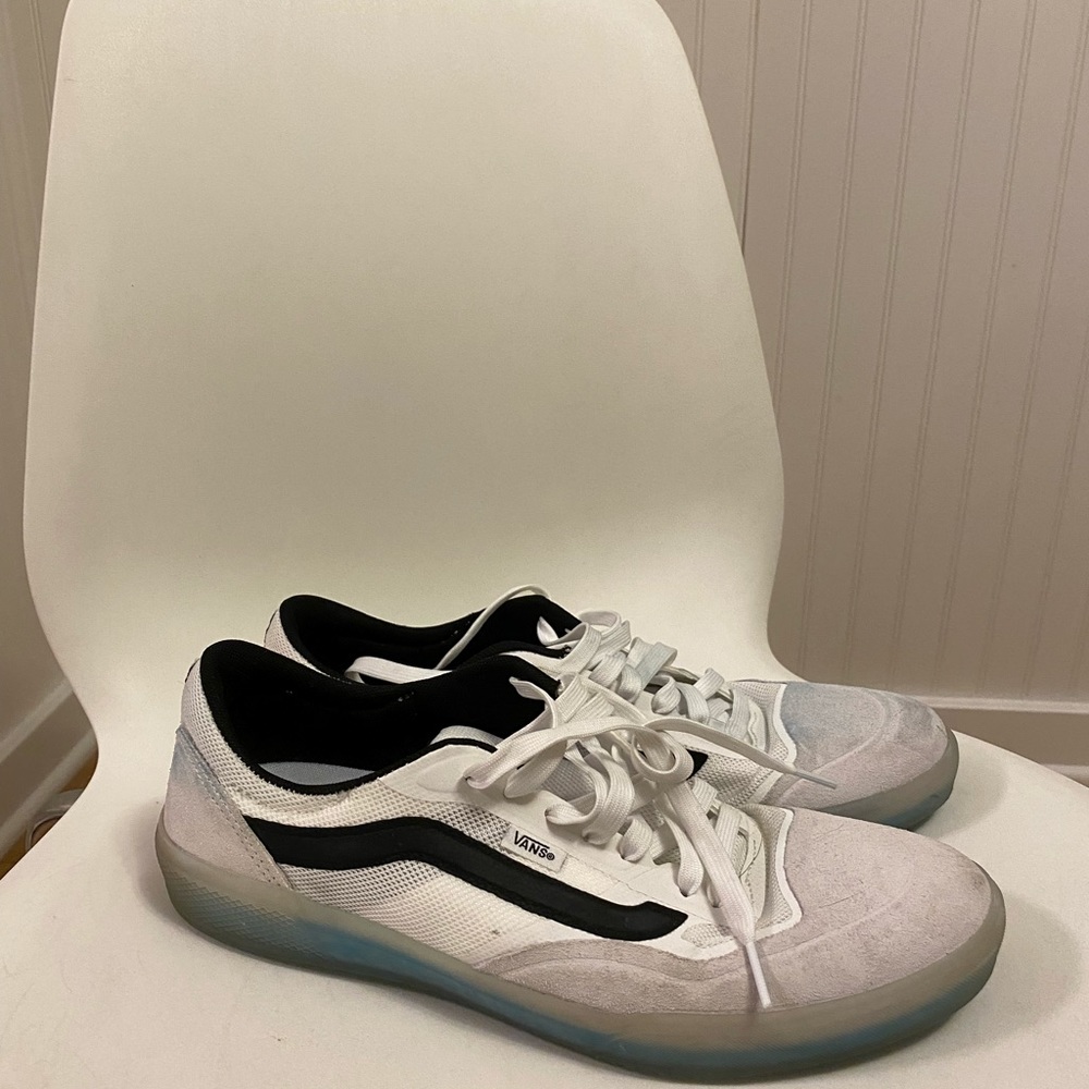 Vans A.V.E. Pro Blanc De Blanc White & Black Skate Shoes